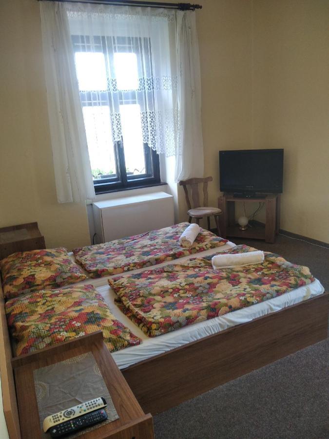 Penzion U Jezu Dobronice Zewnętrze zdjęcie